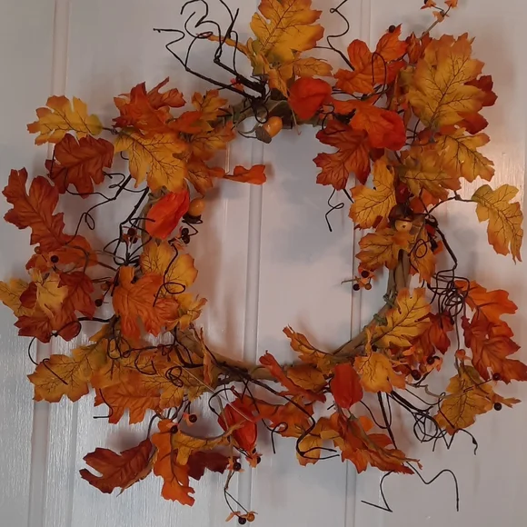 Wreath Silk Artificial Fall Oak Leaf Acorn Japanese Lantern Bittersweet Wall NWT
