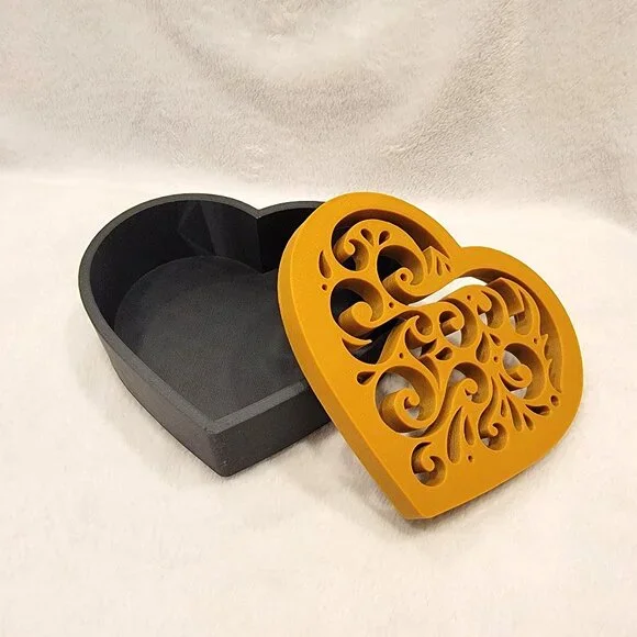 Valentine Large Ornate Gold/Black Heart Jewelry/Trinket Box