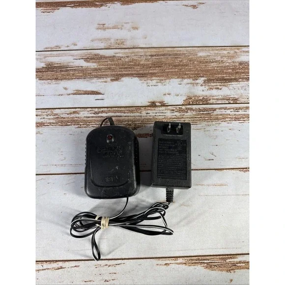 Black and Decker OEM 18V Battery Charger FS18 TCE188021U1 Used