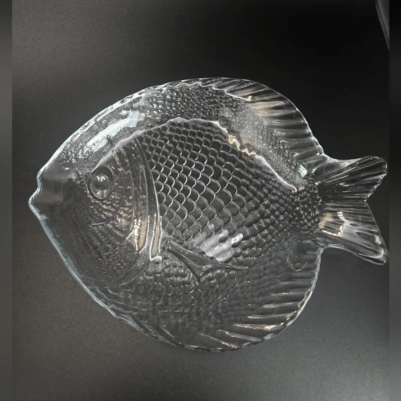 Pasabahce Marine Crystal Elegant Clear Fish-Shaped Glass