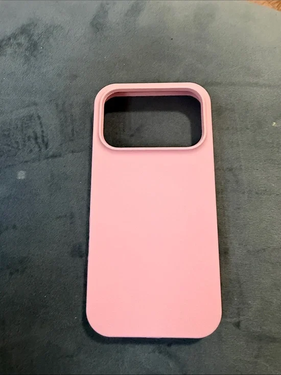 Pink Silicone Phone Case REASONABLE OFFERS ACCEPTED