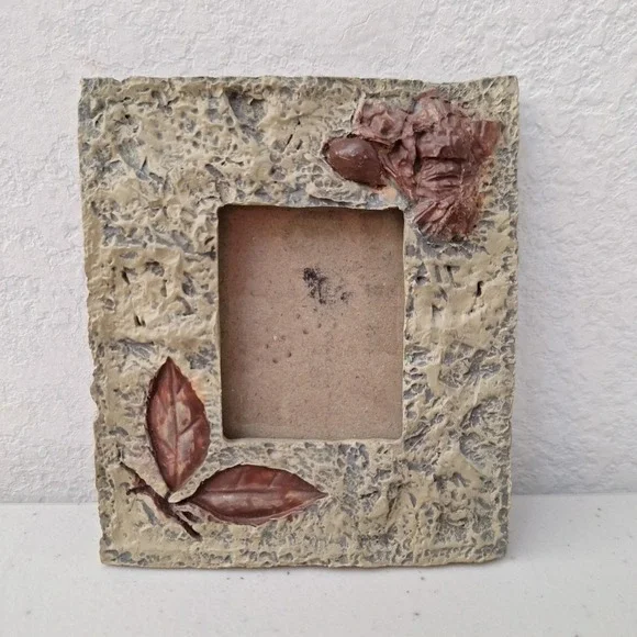 Vintage Photo Frame Faux Cracked Look Stone Leaves Nature 4 x 4.5 Table Top