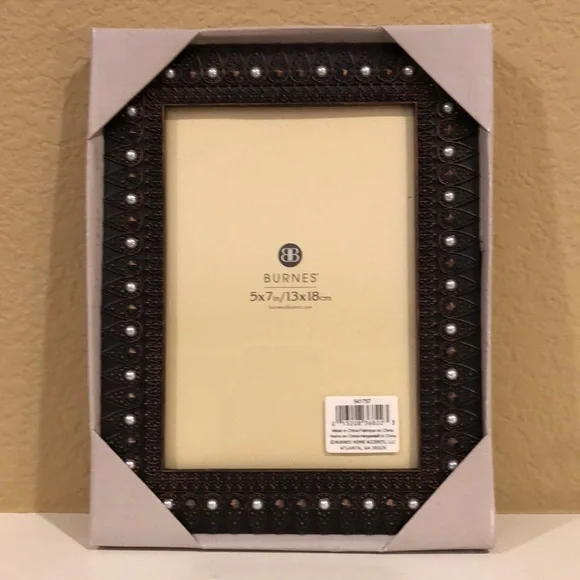 NWT Burnes 5 x7 Inch Photo Frame