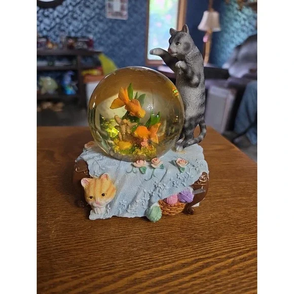 San Francisco Music Box Co Snow Globe Kitty Goldfish A Dream Is A Wish