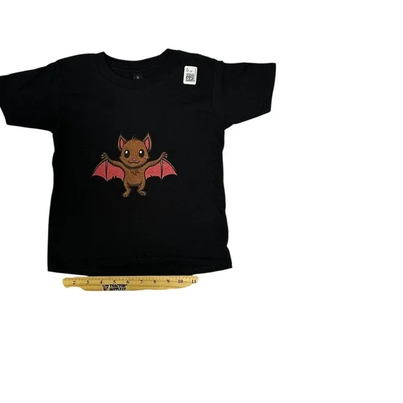 Black T-Shirt with Cute Bat Graphic Tee‎ Short Sleeve Kids Size 2