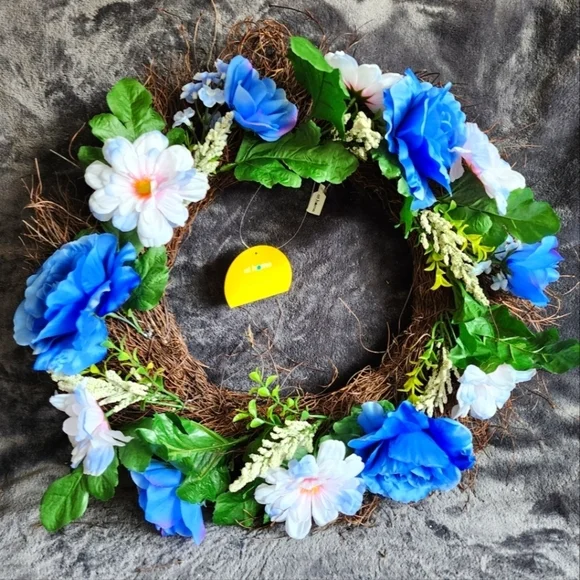 NWT spring summer blooming floral Rose Daisy Greenery leaves door wreath, 20'
