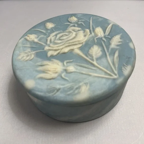 VTG Rose Incolay‎ Trinket Box Jewelry Treasure Floral Signed Robert Nemiz 3.75