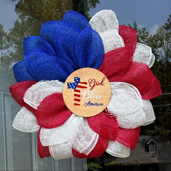 🧨 Fourth of July Patriotic Flower Petal Wreath