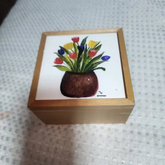 TWIN DESIGNS EUC FLORAL TILE INLAID TRINKET BOX MEMORY OF MARGERY TONER