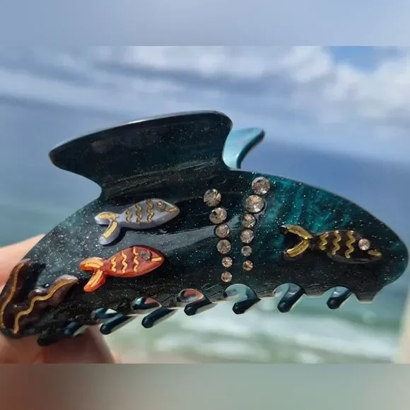 Fish-Themed Hair Clip K17