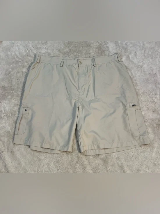 Under Armour shorts size 46