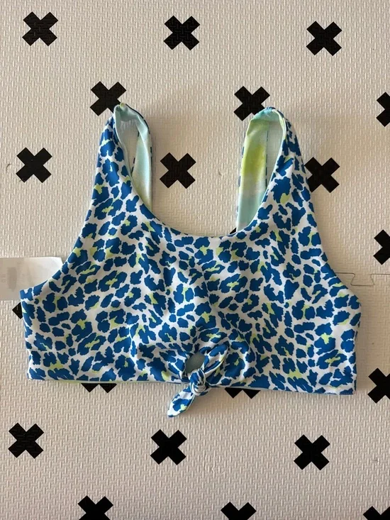 Treasure & Bond Kids tie front reversible Blue Leopard print bikini top size 16