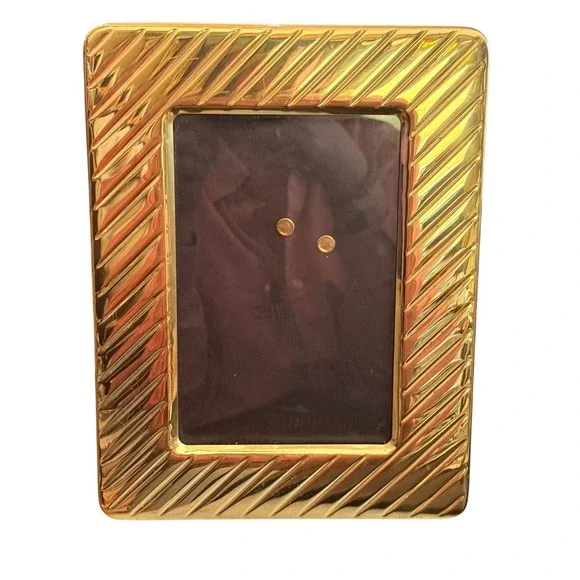 VTG Brass Plated Picture Frame 9x7 Photo 5x7 Reflective Mid Century Regency