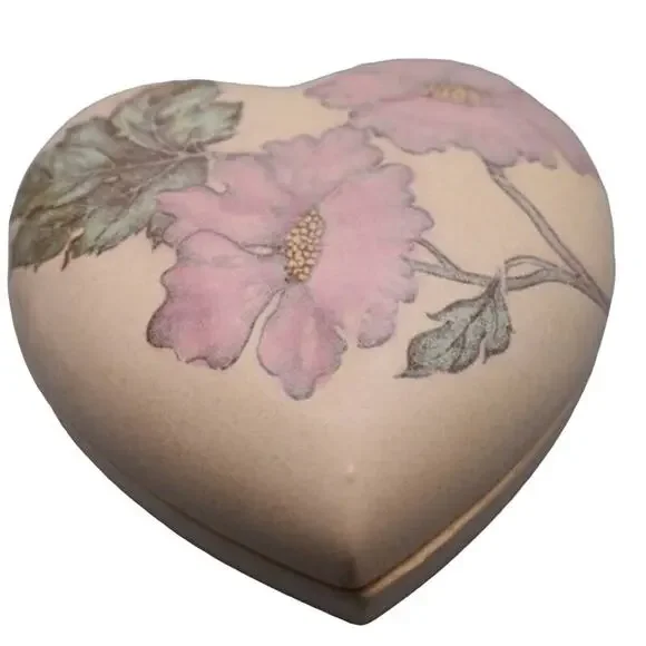 Vintage Counterpoint San Francisco Heart Shaped Trinket Jewelry Box Hand Painted
