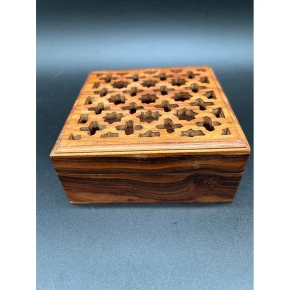 Hand Carved Indian‎ Hardwood Wood box India Intricate Trinket Box