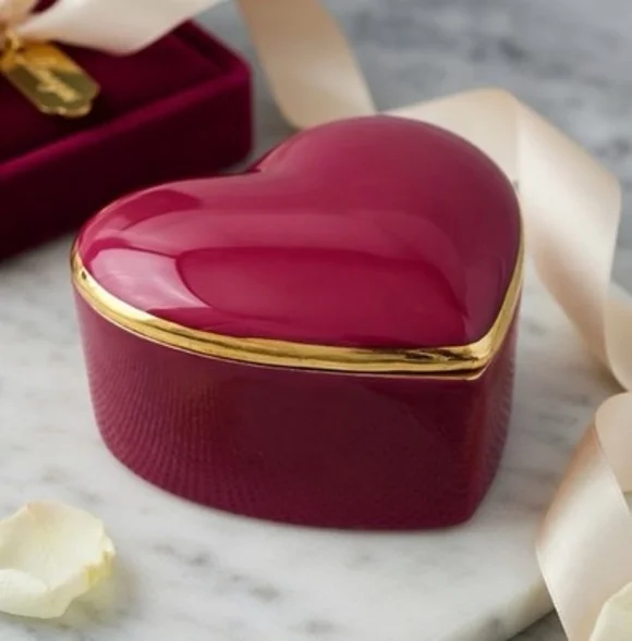 Vintage Chamart Limoges France Heart Trinket Box Pink Gold Trim 2