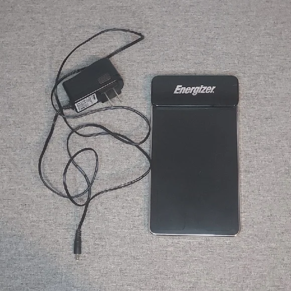 Energizer 2x Induction Charging System For Wii Remotes PL-7581 w/ Power Adapter