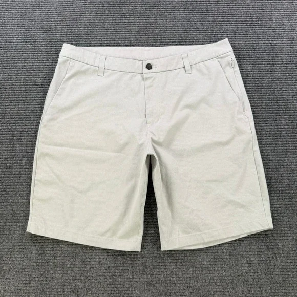 Lululemon Commission Golf Shorts Mens 34 Light Grey Ventlight Mesh Casual Chino