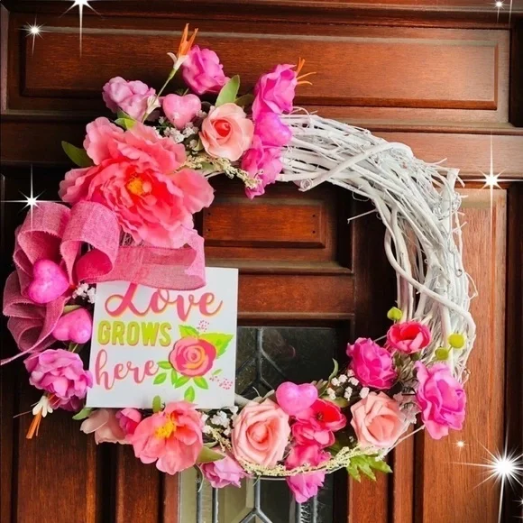 Valentines Wreath Door or Wall Decor