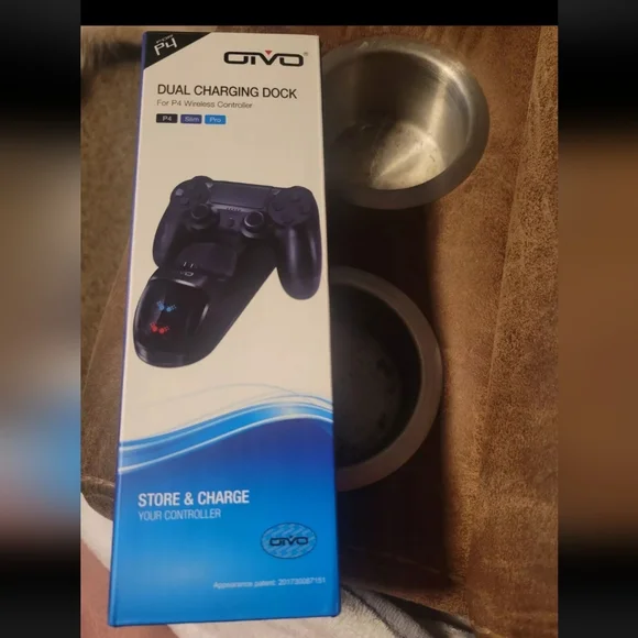 New In Box OTVO Dual Charging Dock For P4 Wireless Controller Slim Pro
