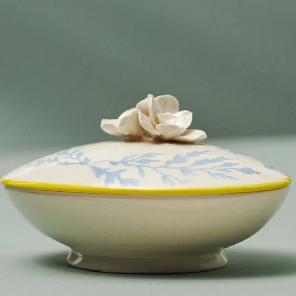 Anthropologie NWT Large Kendra Trinket Box Sculpted Flowers on Lid Blue / White