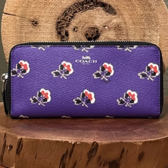 NWT COACH BRAMBLE ROSE SLIM ACCORDION ZIP WALLET