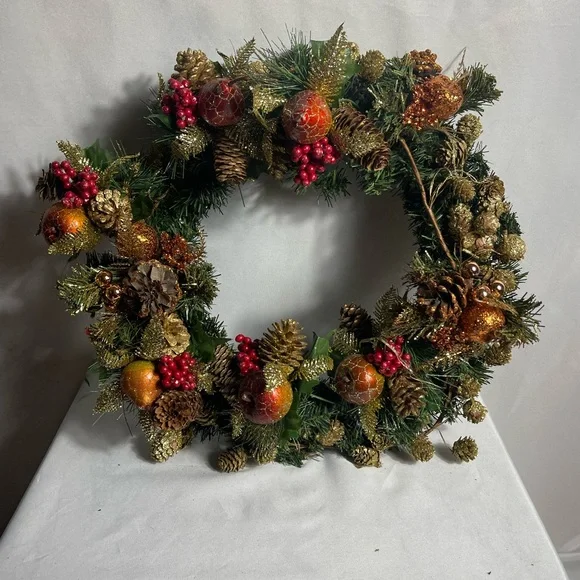 Festive Gold Pinecone & Red Berry Holiday Wreath 18” Christmas Decor
