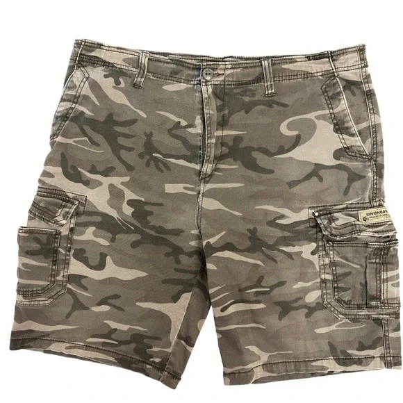 Unionbay Mens Camo Cargo Shorts Green Brown Size 42 Stretch Cotton Utility Camo