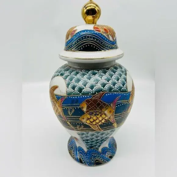 Porcelain hand painted Japanese textured large ginger jar with matching plate
