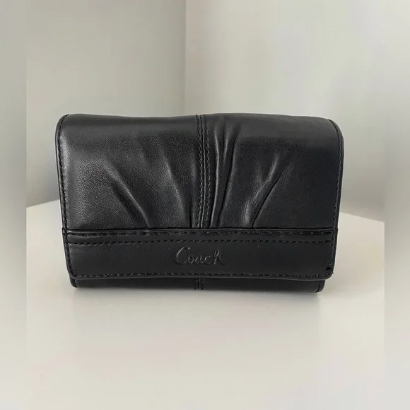 Coach Vintage Soho Pleated Leather Wallet Y2k