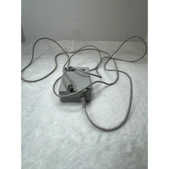 Official Nintendo Game Boy Advance SP DSi AC Adapter Power Charger AGS-002