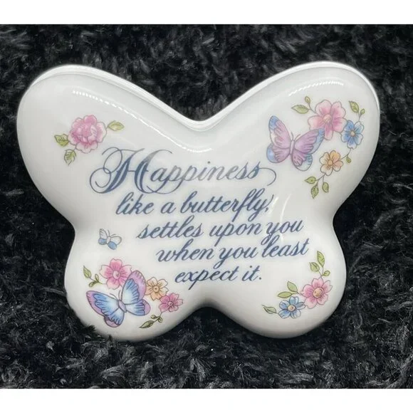 Vintage 1974 Avon Butterfly Fantasy White Porcelain Trinket Box