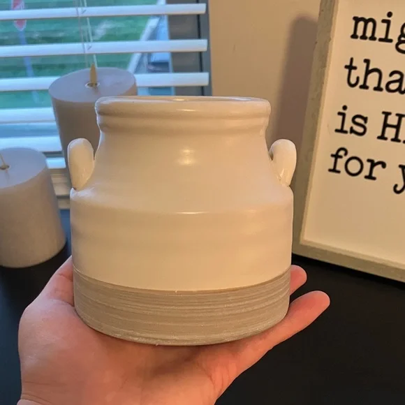 Elegant Cream Vase with gray bottom