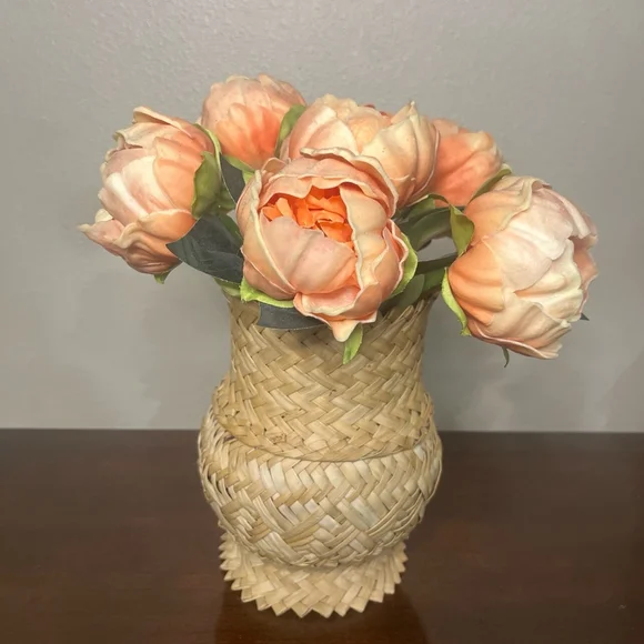 Vintage Hand Woven Natural Fiber Palm Fronds Basket 7 inches Tall Double Weave