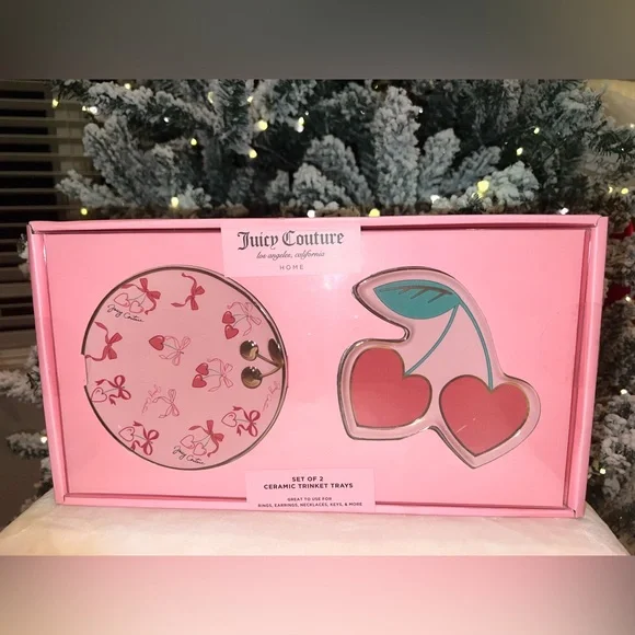 Juicy Couture Pink‎ Ceramic Trinket Tray Set (2) New in Box