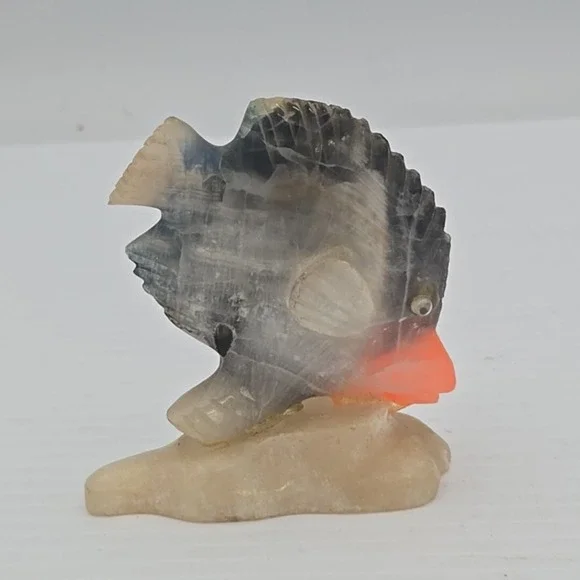 Onyx Hand Carved Fish‎ Figurine , Pre-owned