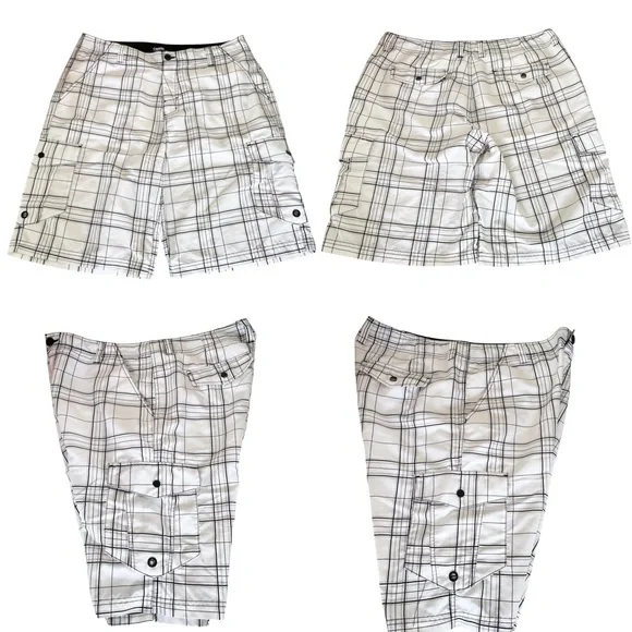 Carbon White and Black Plaid Relaxed Cargo Shorts Men’s 38