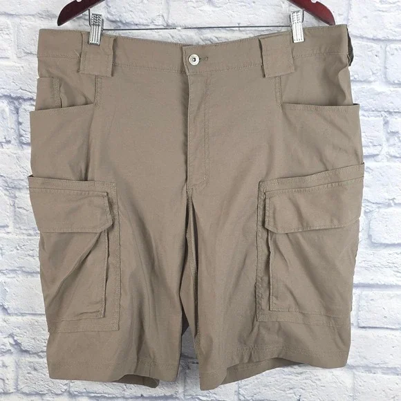 Duluth Trading Co Men Dry on the Fly Relaxed Fit Cargo Shorts Tan Brown Size 40