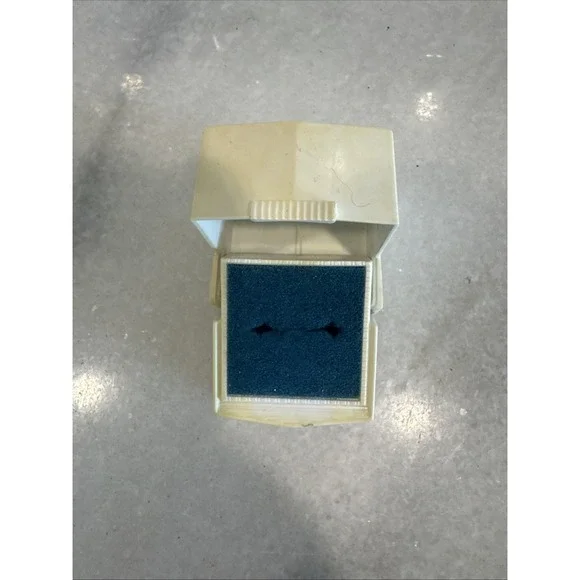 Vintage Art Deco Cream White‎ Celluloid Ring Box w/ Aqua Blue Interior
