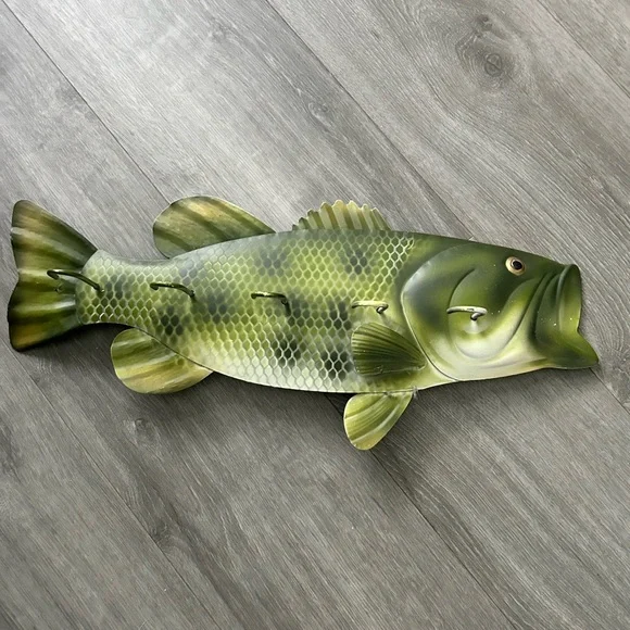 Lifelike Green Fish Wall Art