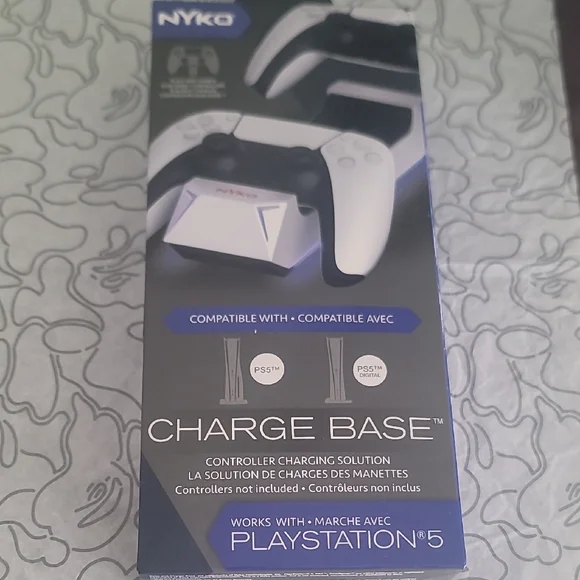 Charge Base Controller Charging Station for PlayStation 5 - White/Black