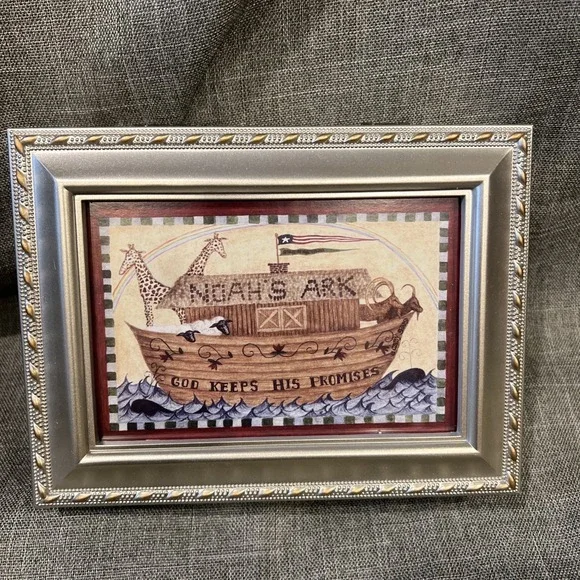 VTG Sankyo Noah's Ark Music Jewelry Box / Photo‎ Frame - Plays Jesus loves Me