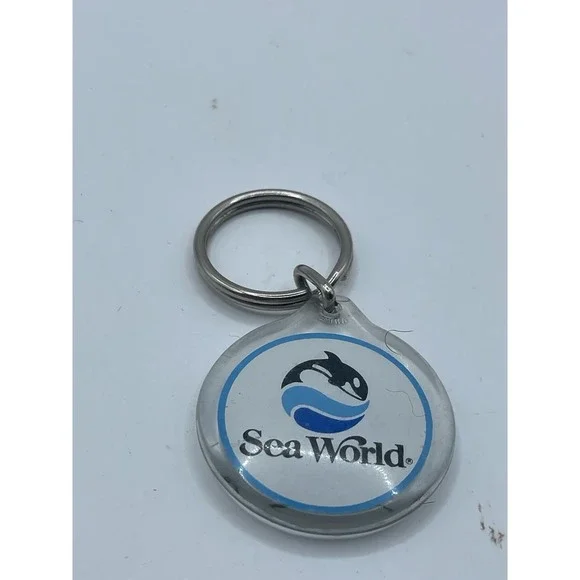 Vintage SEA WORLD Ring Keychain SHAMU‎