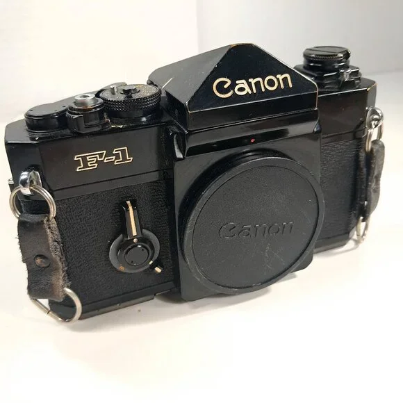 Canon‎ F-1 Early original Model Black 35mm Film Camera JAPAN Vintage FOR REPAIR