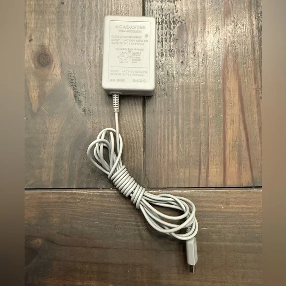 Official Nintendo Wall Charger AC Adapter WAP-002 Nintendo 3DS, 3DS, XL, 2DS