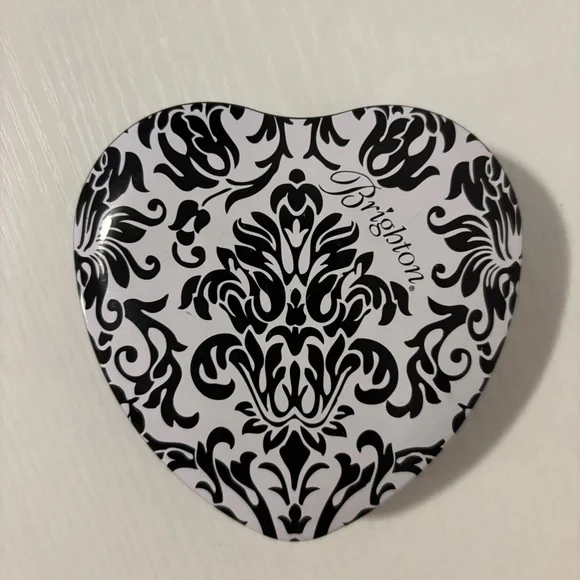 Brighton | Black and White Heart Ring Tin