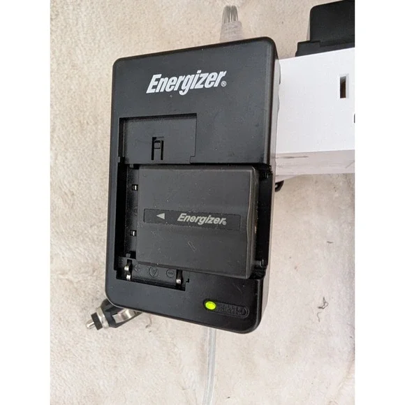 Energizer ERCHW Camcorder Battery Charger – For Canon BP-700 Series Incl Battery