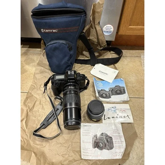Canon EOS 650 35mm Film Camera‎ 52mm Haze L, 50mm 100-300mm Lens New Battery EUC
