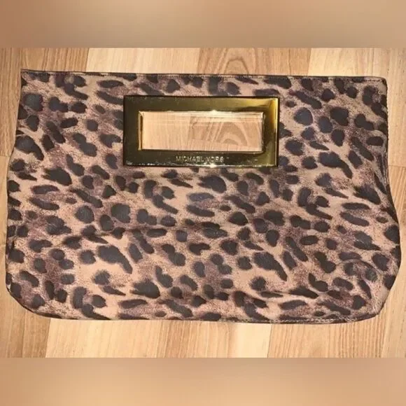 MICHAEL KORS Leopard Print Clutch MICHAEL KORS Leopard Print Clutch Mich…