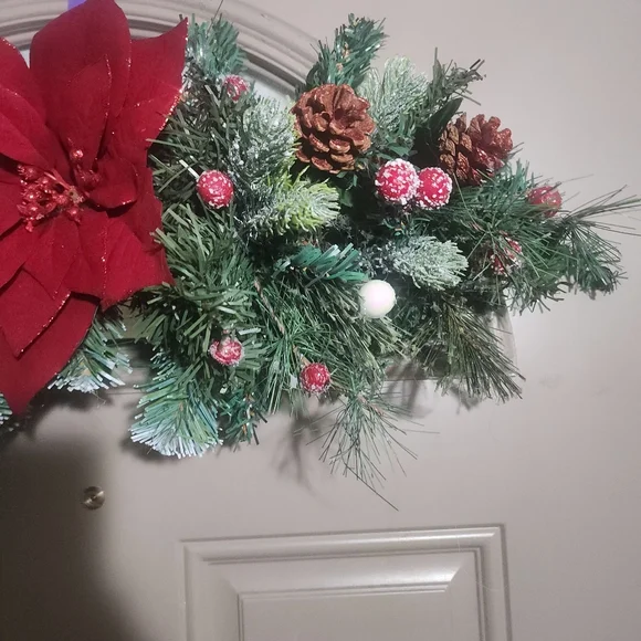 Handmade Red and Green Christmas Swag Holiday Wreath Appr 30 In
